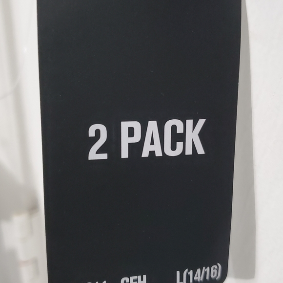 Hurley Youth Tee 2 pack size 14-16 NWT - Picture 3 of 4